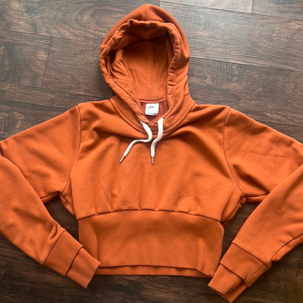 Nike cropped hoodie